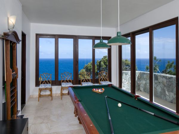 St. John Home 985831