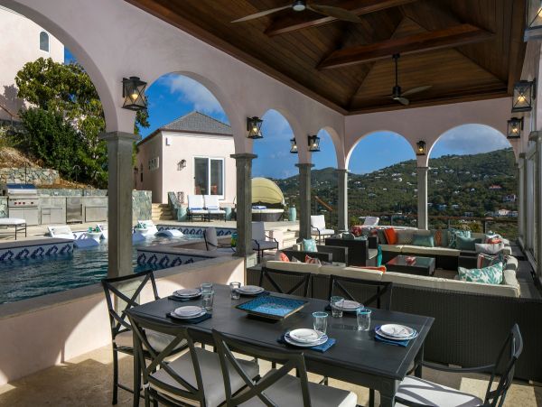 St. John Home 985831