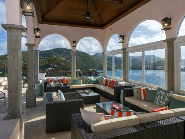 St. John Home 985831