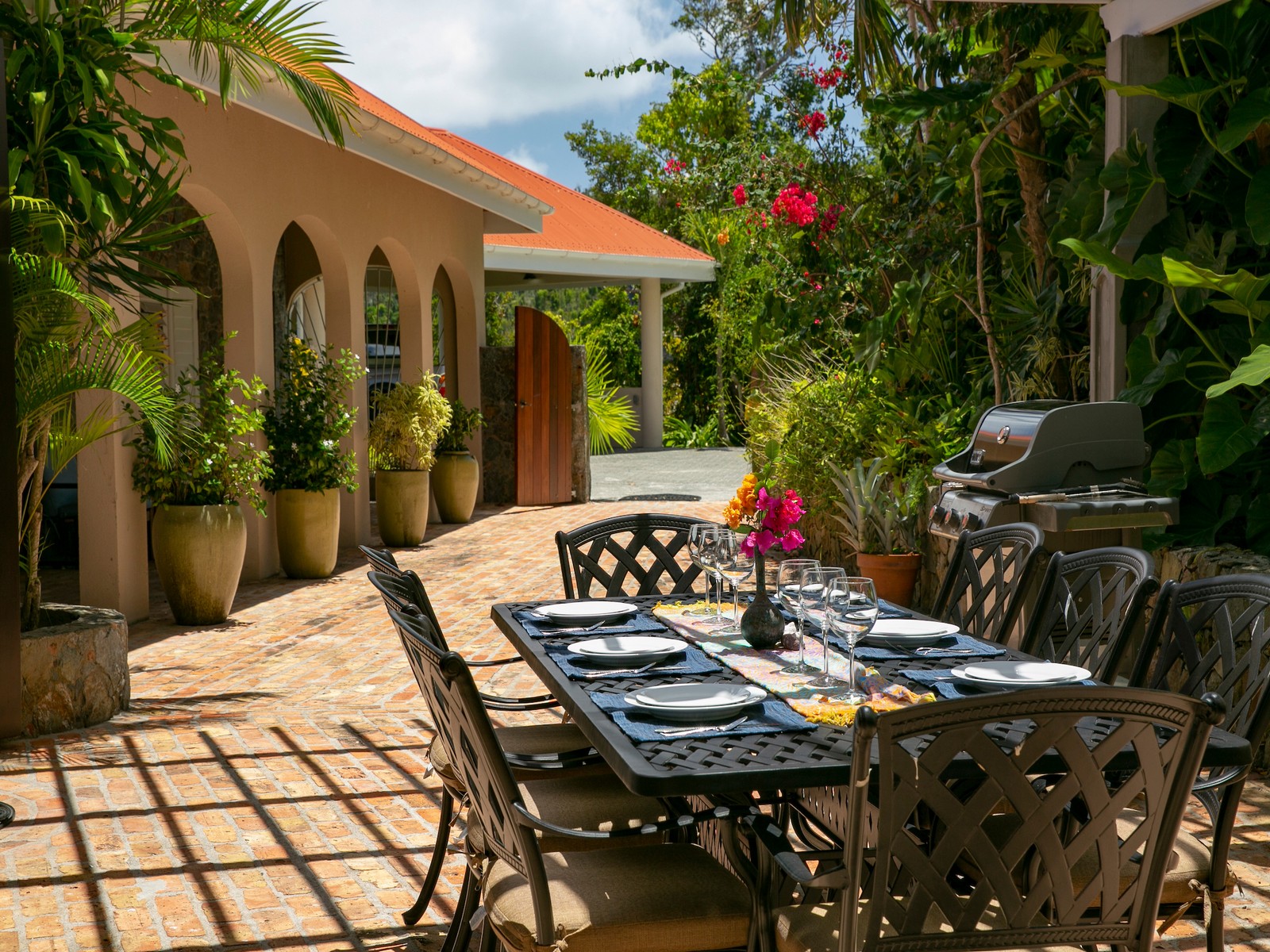 St. John Home 985832