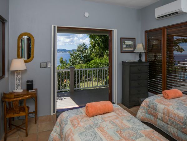 St. John Home 985833