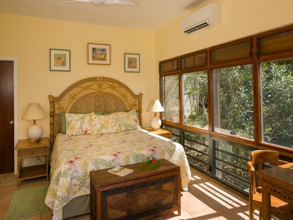 St. John Home 985833