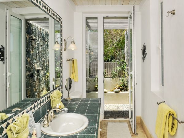 St. John Home 985834
