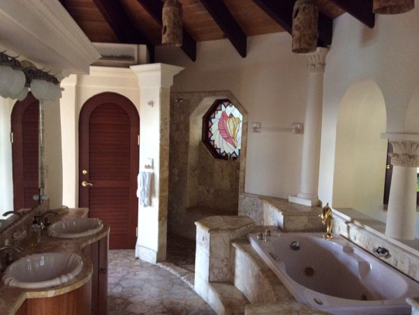St. John Home 985835