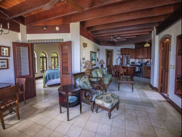 St. John Home 985837
