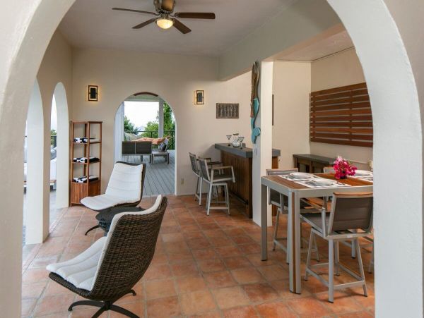 St. John Home 985838