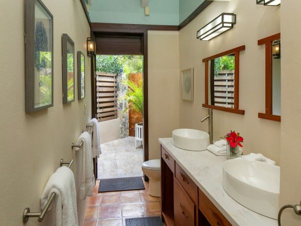St. John Home 985838