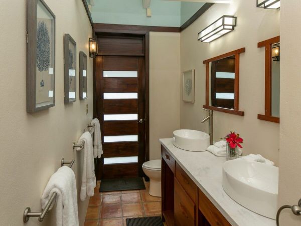 St. John Home 985838