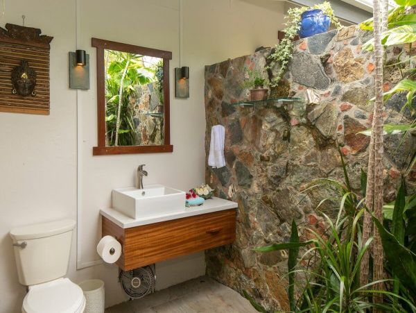 St. John Home 985838