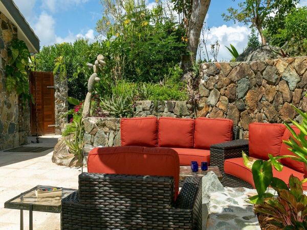 St. John Home 985838