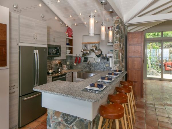 St. John Home 985838