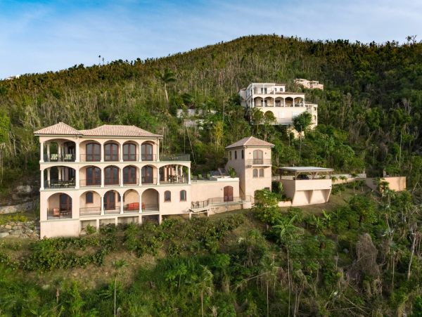 St. John Home 985843