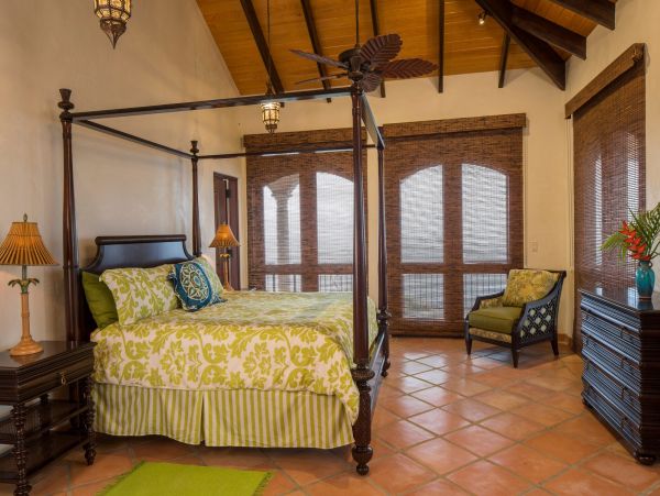 St. John Home 985843