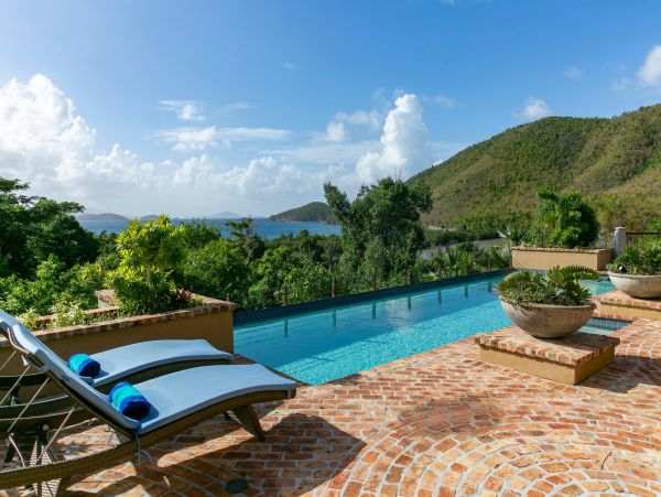 St. John Home 985845