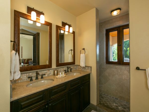 St. John Home 985845