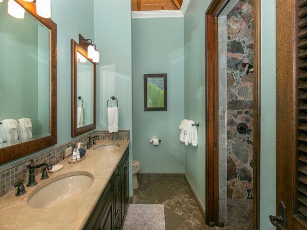 St. John Home 985845