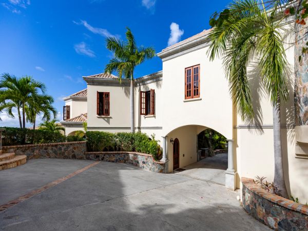 Peter Bay Estate