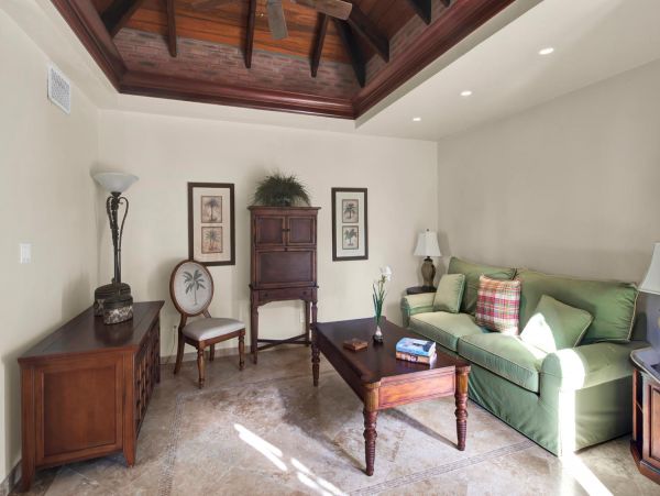 Peter Bay Estate