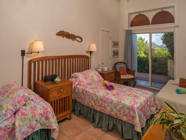 St. John Home 985852