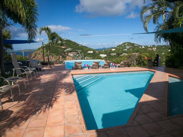 St. John Home 985852