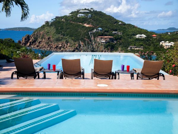 St. John Home 985852