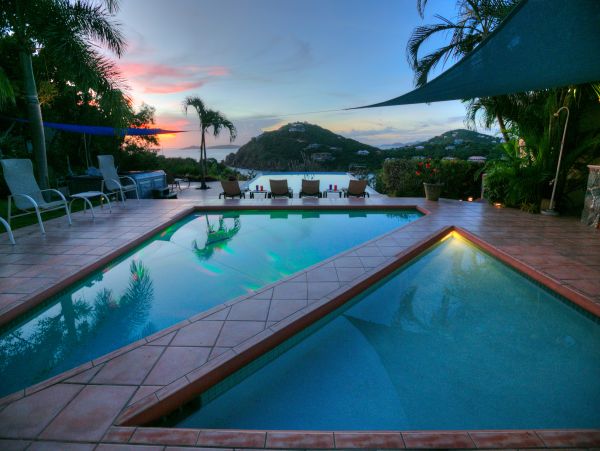St. John Home 985852