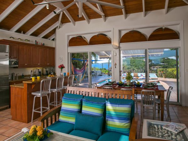St. John Home 985852