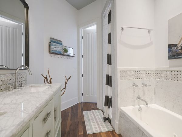 Destin Luxury Vacation Accommodation Walk to Beach