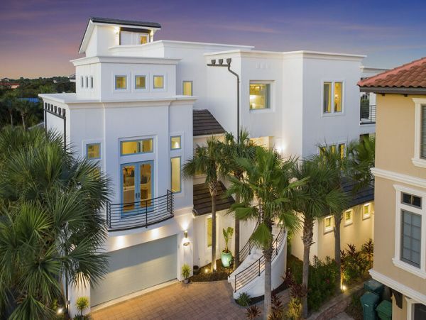 Destin Luxury Vacation Accommodation Walk to Beach