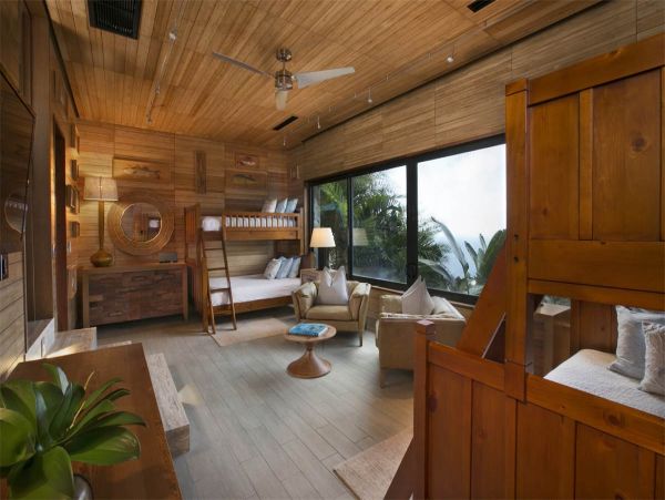 St. John Home 985855