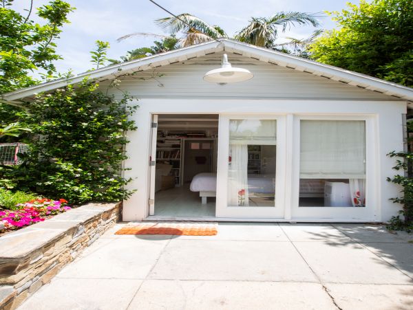 Charming 4 Bedroom Hollywood Home