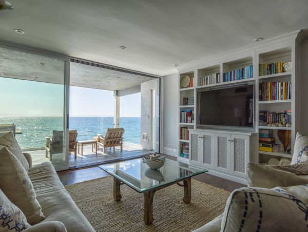 Stunning Malibu Beach House Three En Suite