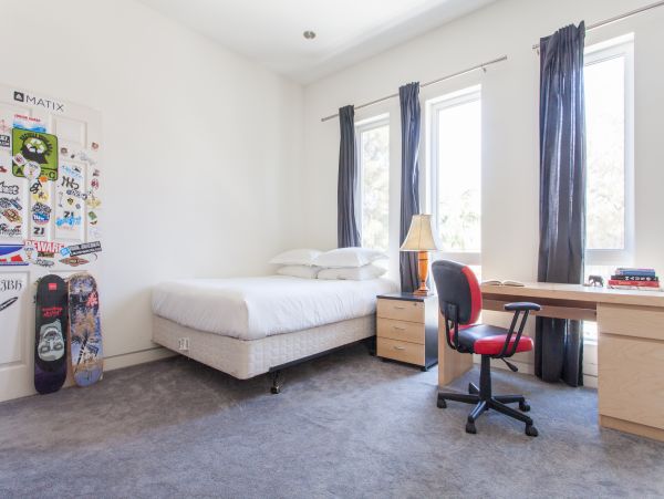 Los Angeles Home 985875