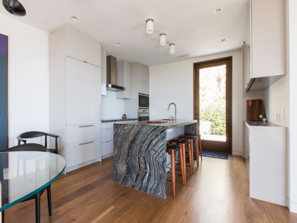 Los Angeles Home 985877