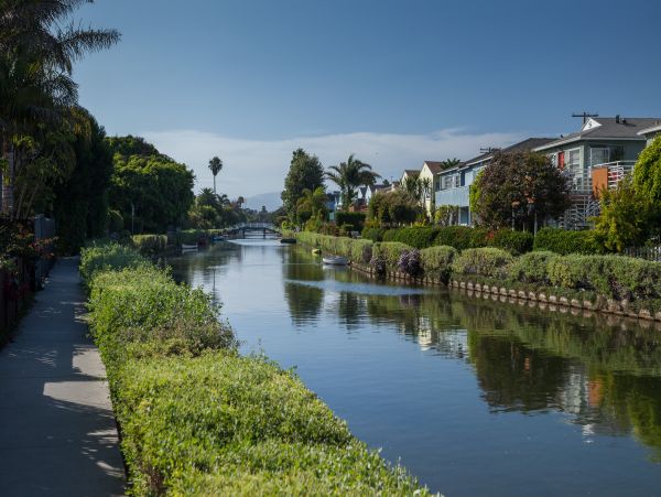 Contemporary Venice Beach Home Three Bedrooms Sleeps 6 Guests