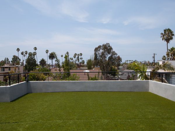 Contemporary Venice Beach Home Three Bedrooms Sleeps 6 Guests