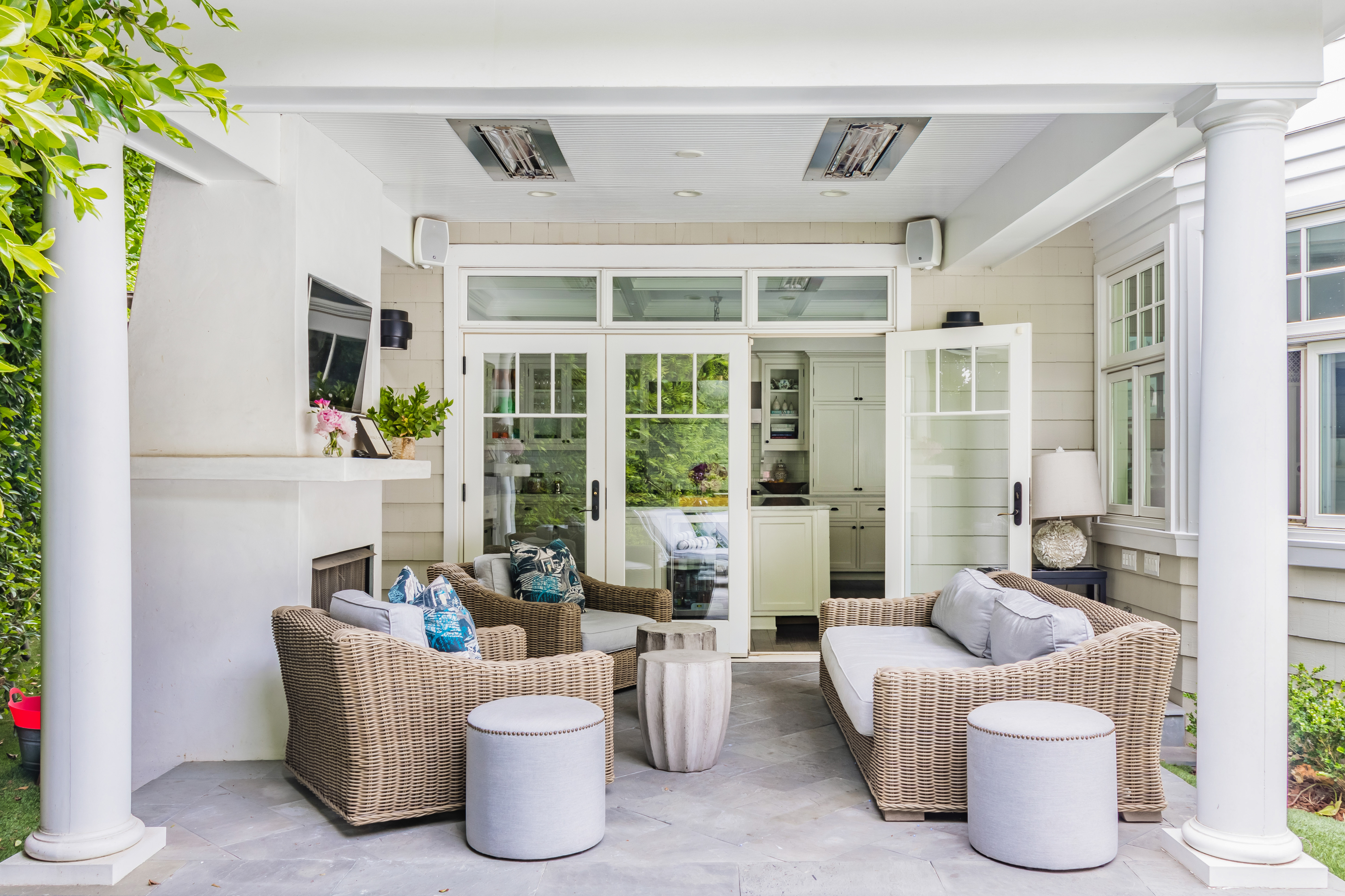 Gorgeous 4 Bedroom Home in Pacific Palisades Sleeps 8