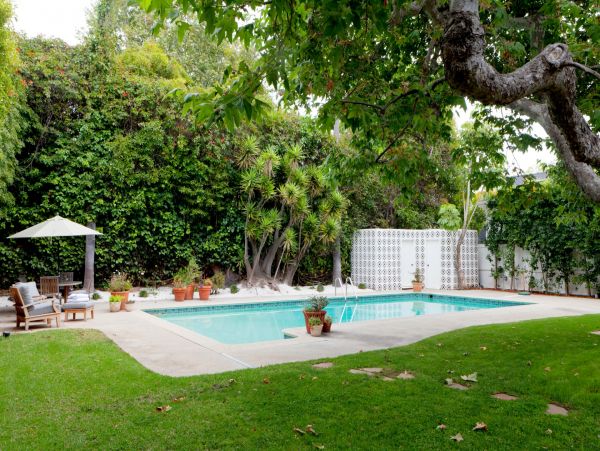 Brentwood Spacious 3 Bedroom Home with Patio & Pool