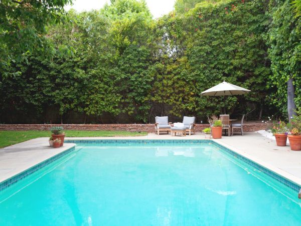 Brentwood Spacious 3 Bedroom Home with Patio & Pool