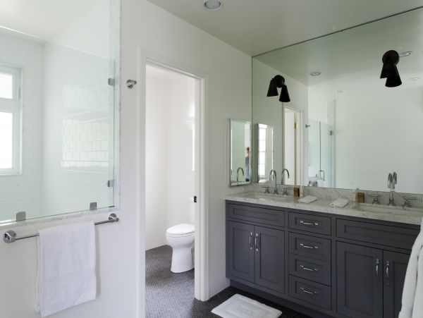 Brentwood Spacious 3 Bedroom Home with Patio & Pool