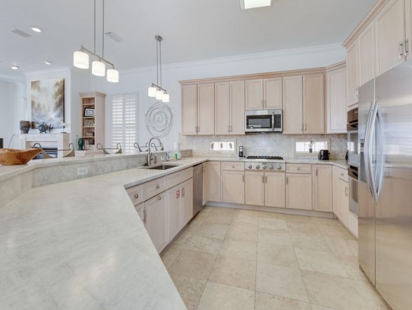Beautiful Gulf View Home in Destin Only Steps to the Beach