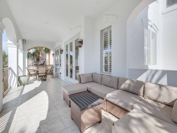 Beautiful Gulf View Home in Destin Only Steps to the Beach
