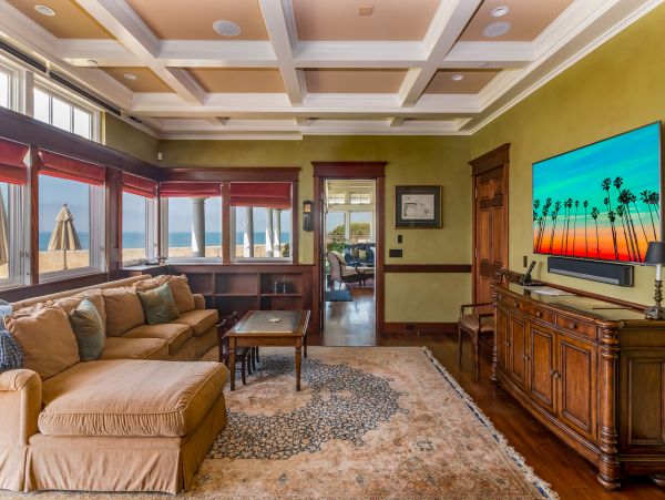 On Beach Carpinteria Vacation Home Five Bedrooms With Spa