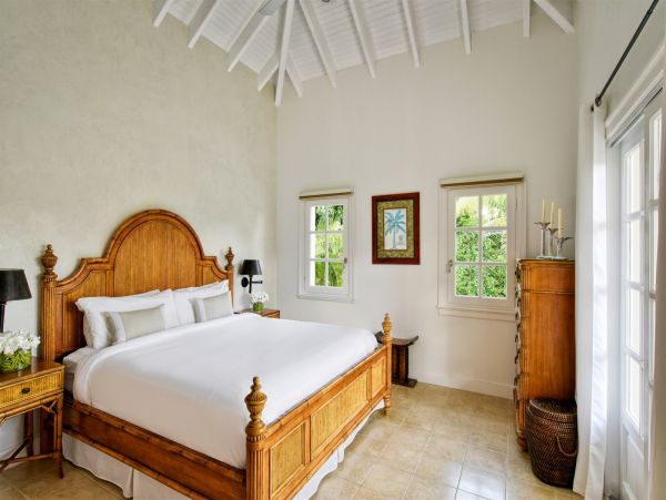 Oceanfront Saint Martin Vacation Home Sleeps 20  Guests