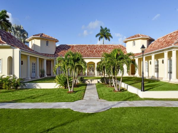 Oceanfront Saint Martin Vacation Home Sleeps 20  Guests