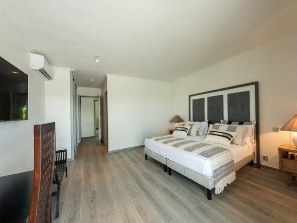 Stunning Vacation Villa in St. Martin with Private Pool & Views