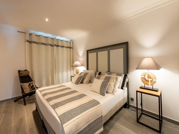 Stunning Vacation Villa in St. Martin with Private Pool & Views
