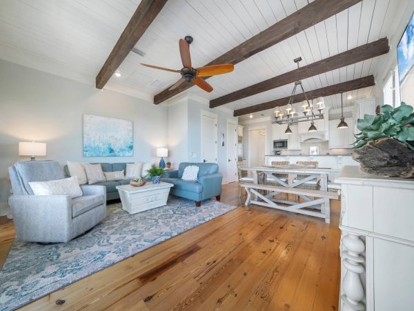 Short Walk to Beach. Gulf View Home with Pool