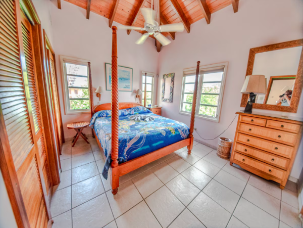 Stunning Beachfront Vacation Rental with Pool in St. Thomas