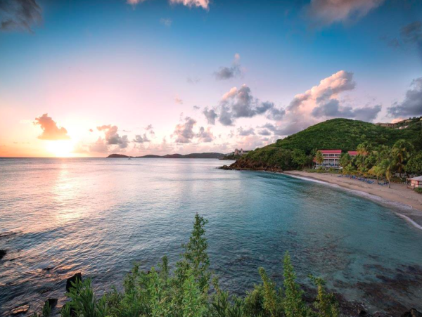 Stunning Beachfront Vacation Rental with Pool in St. Thomas